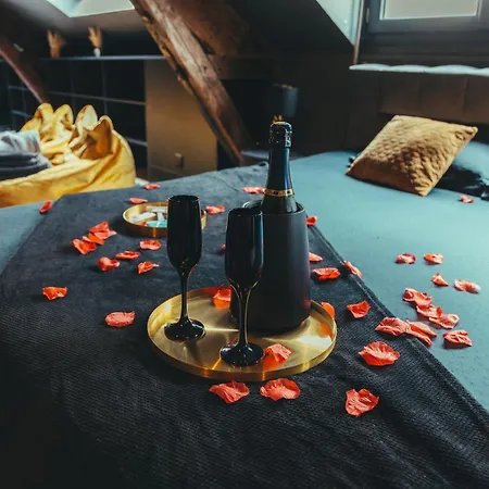 La Marble - Balneo & Sauna Апартаменты Анже