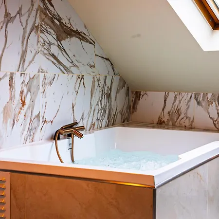 Apartment La Marble - Balneo & Sauna Angers
